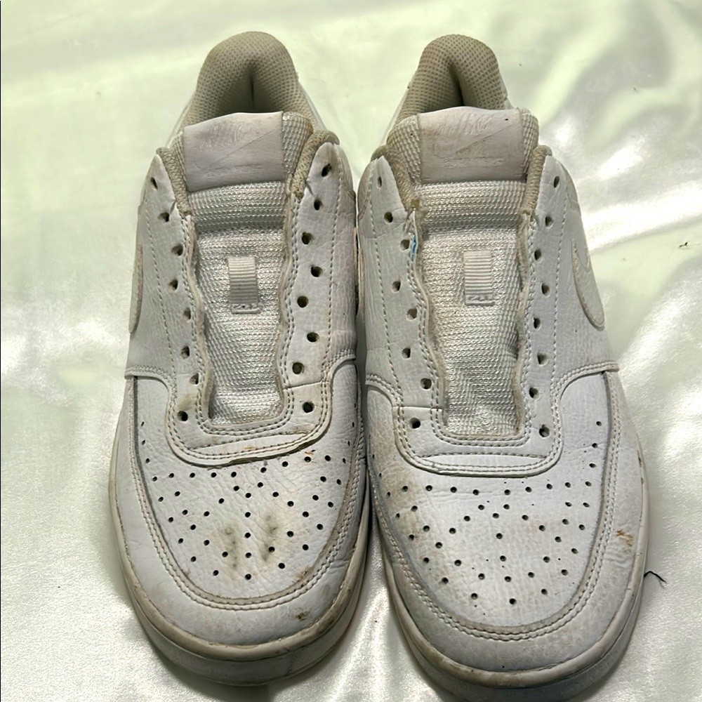 Men's White Sneakers without laces!!